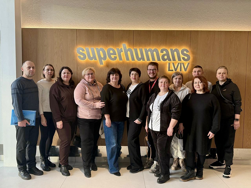 В Іванківській громаді завершено цикл навчання, присвячений сучасним підходам у фізичній реабілітації для медичних фахівців КНП ІСР «Іванківська центральна районна лікарня».